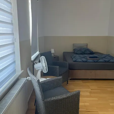 Fuer 2 Personen-bad-kuehlschrank-tv-11 Pensionat *