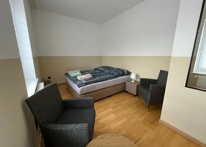 Fuer 2 Personen-bad-kuehlschrank-tv-11 Vendégház