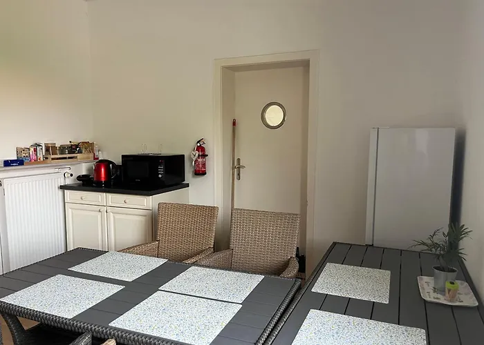Vendégház Fuer 2 Personen-bad-kuehlschrank-tv-11 3*
